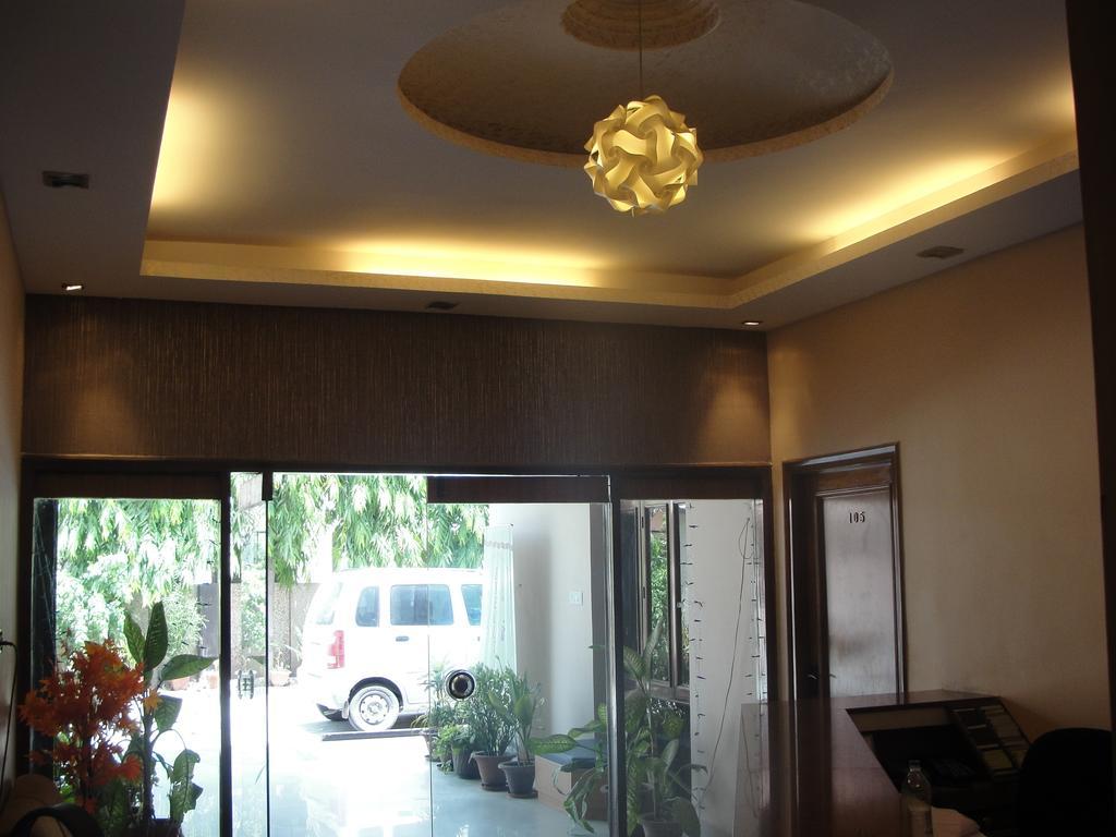 Oyo 15791 Flagship Hotel Executive Hazratganj Lucknow Exterior photo